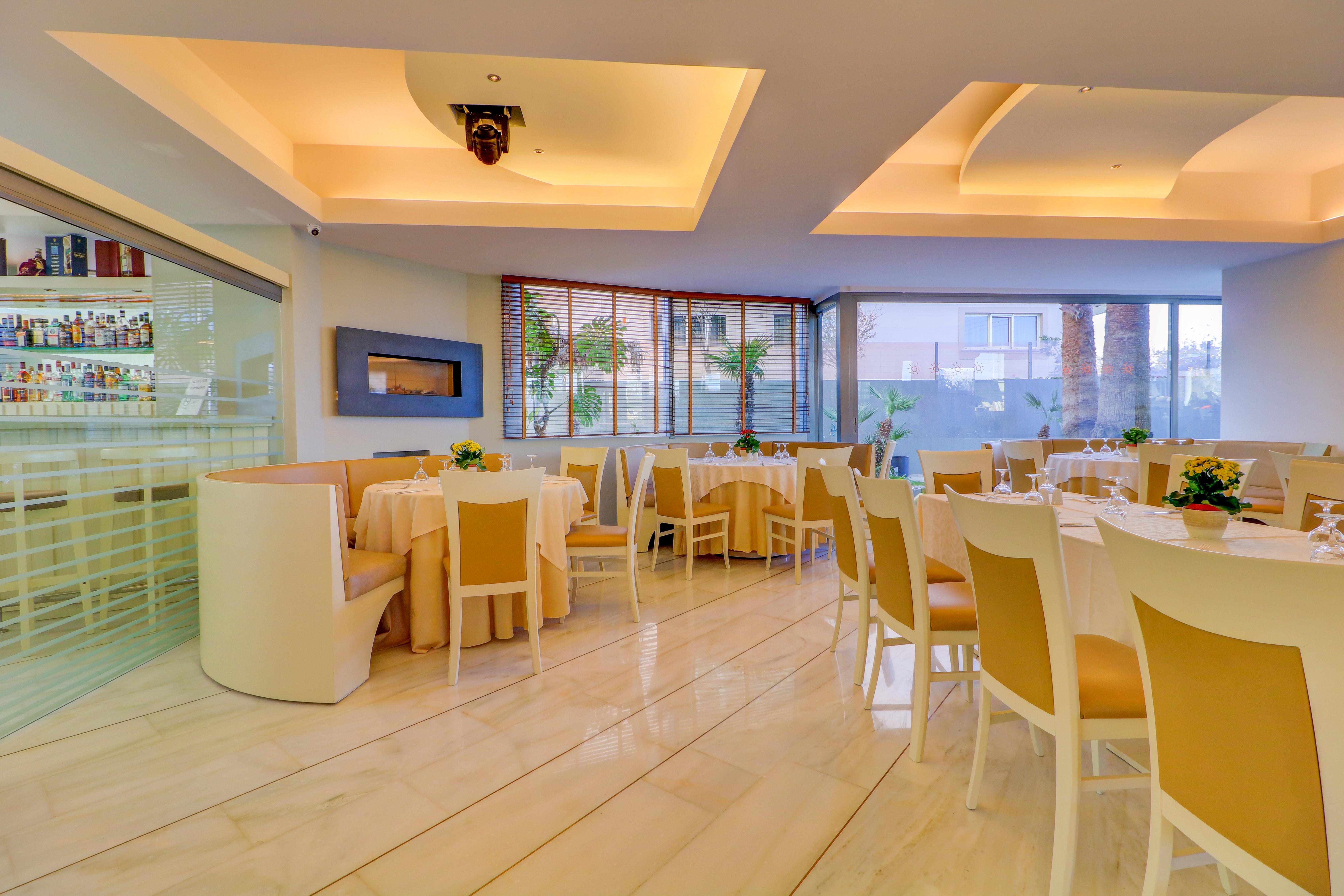 Palace Glyfada Hotel