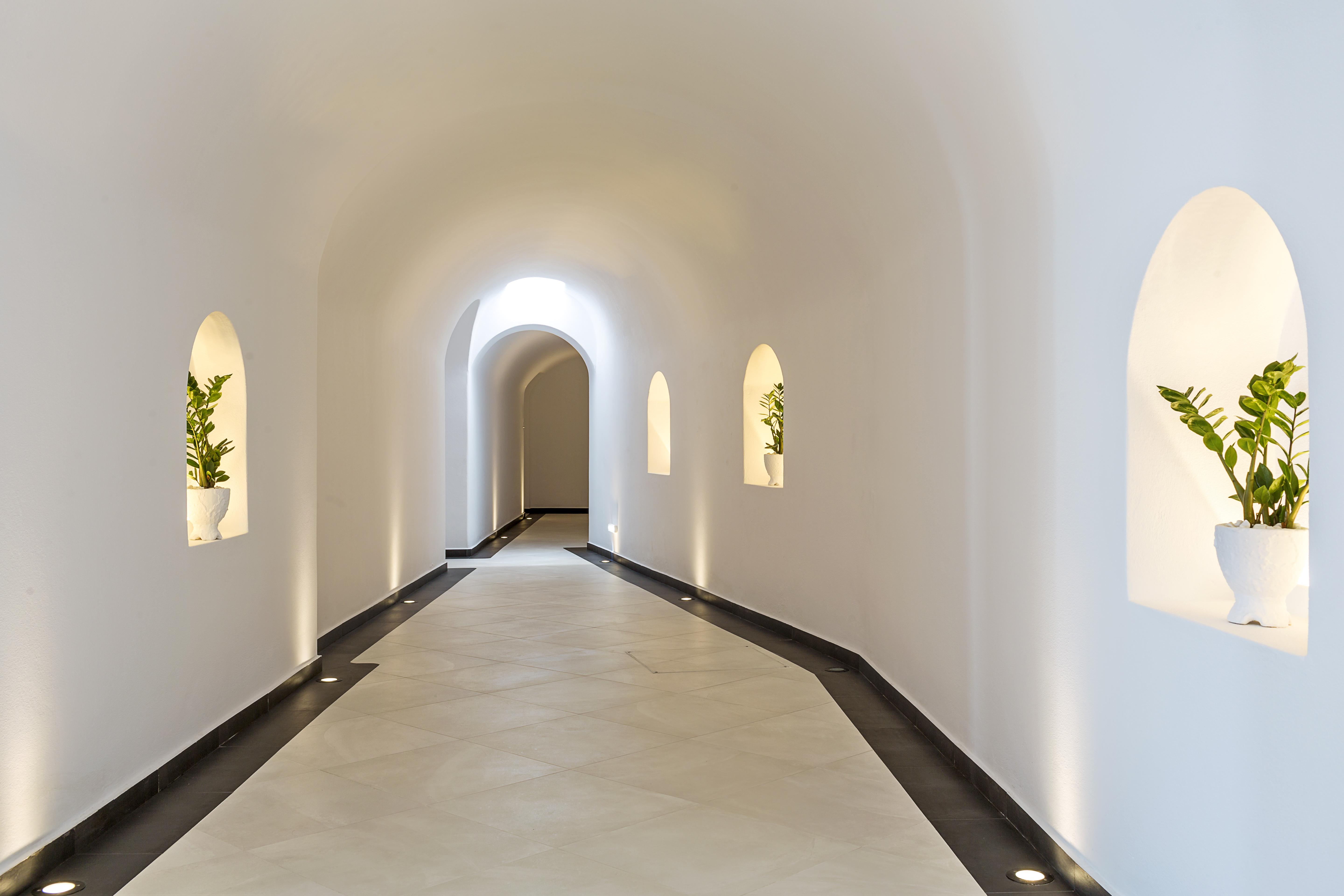 Hotel Amber Light 4*