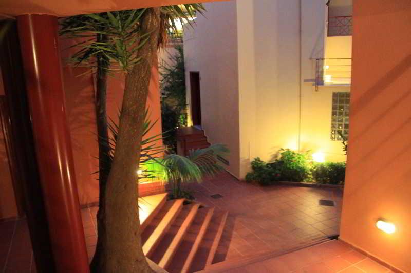 Elotia Hotel