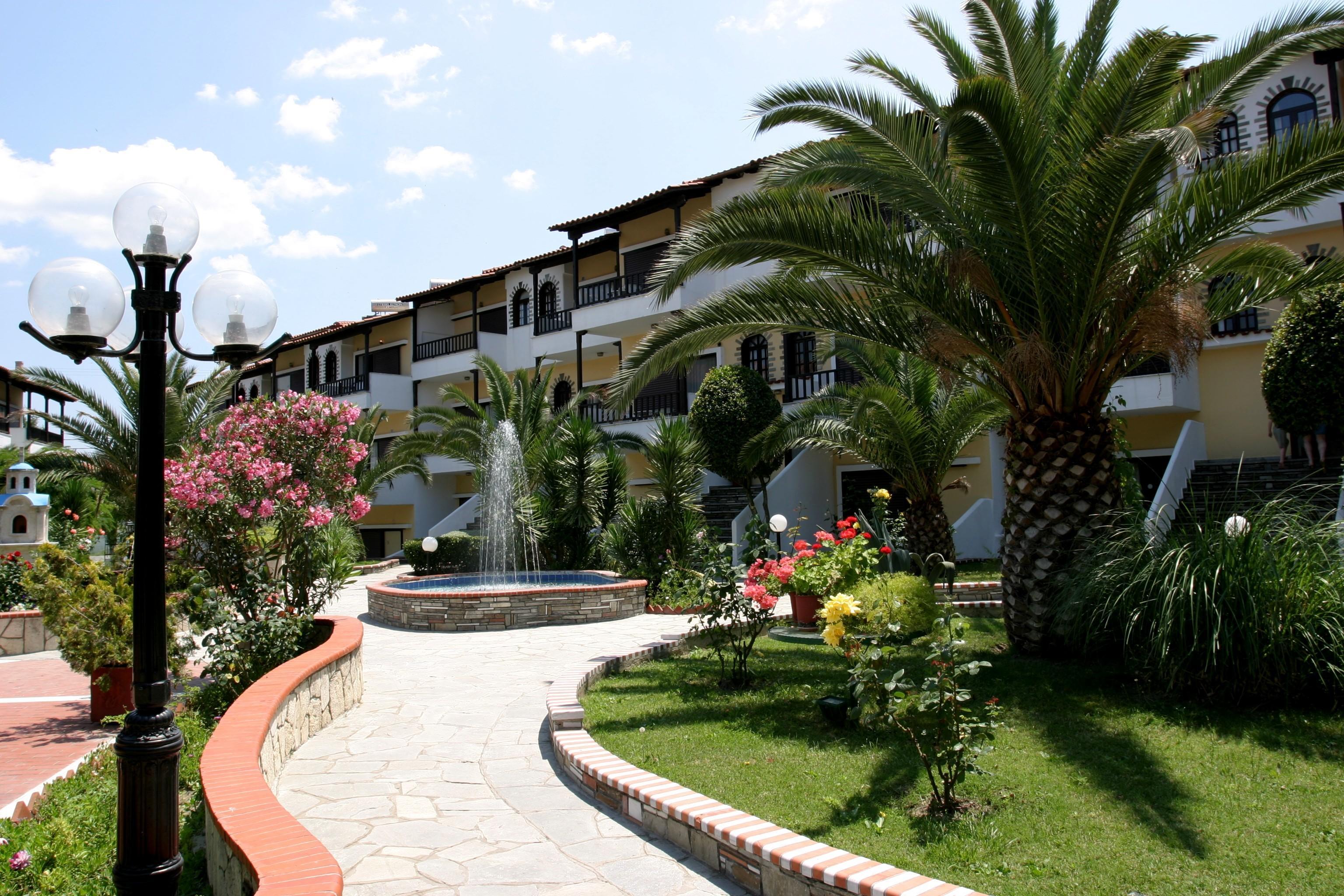 Aparthotel Ioli Village