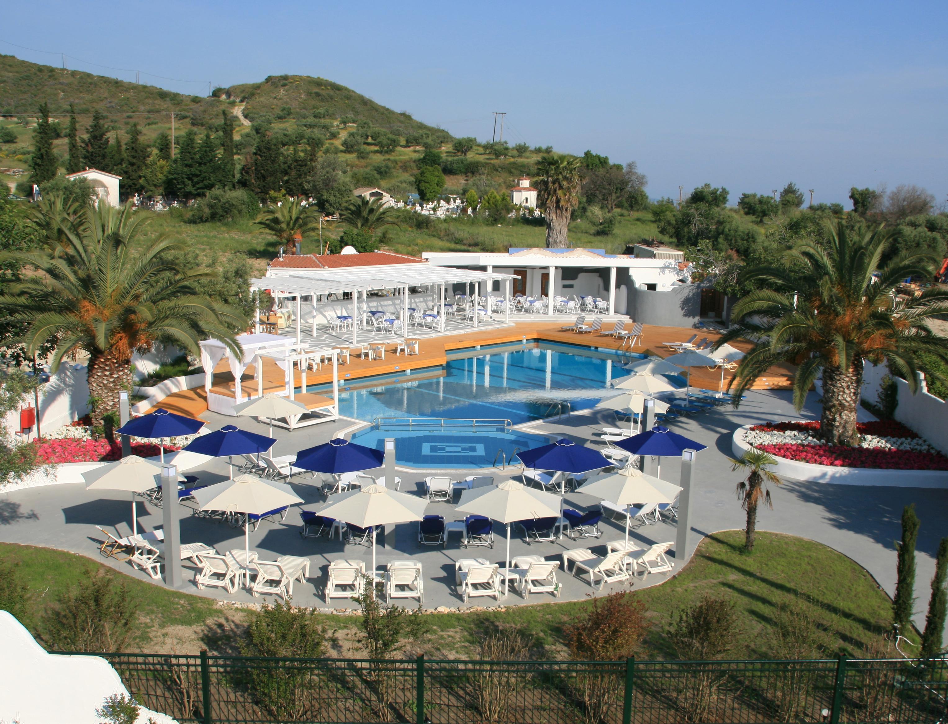 Aparthotel Ioli Village 3*