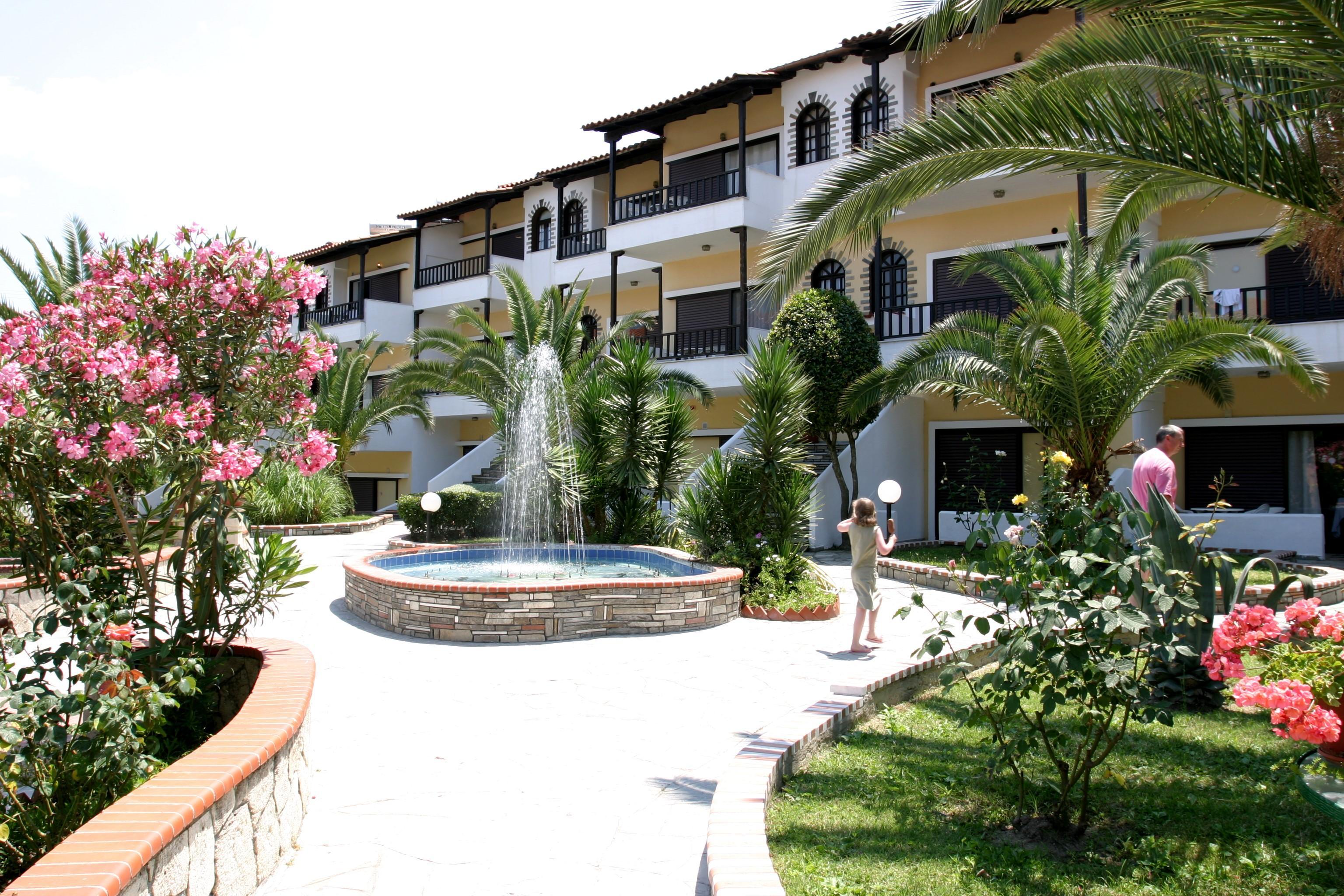 Aparthotel Ioli Village