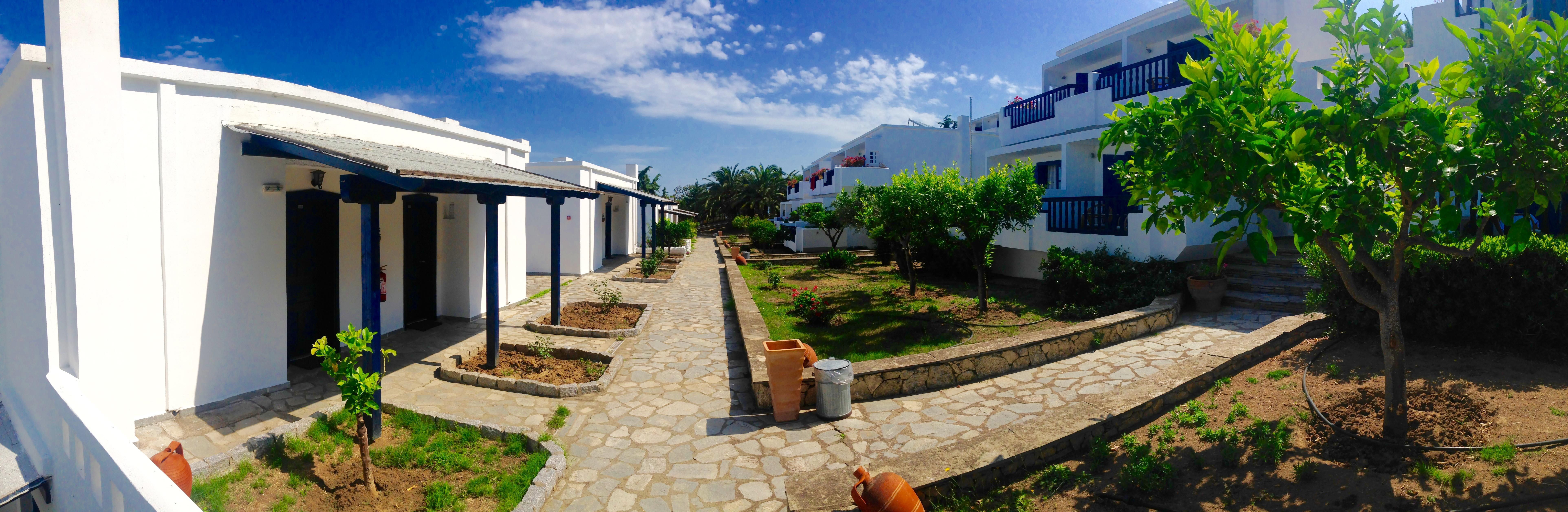 Resort Agionissi 4*