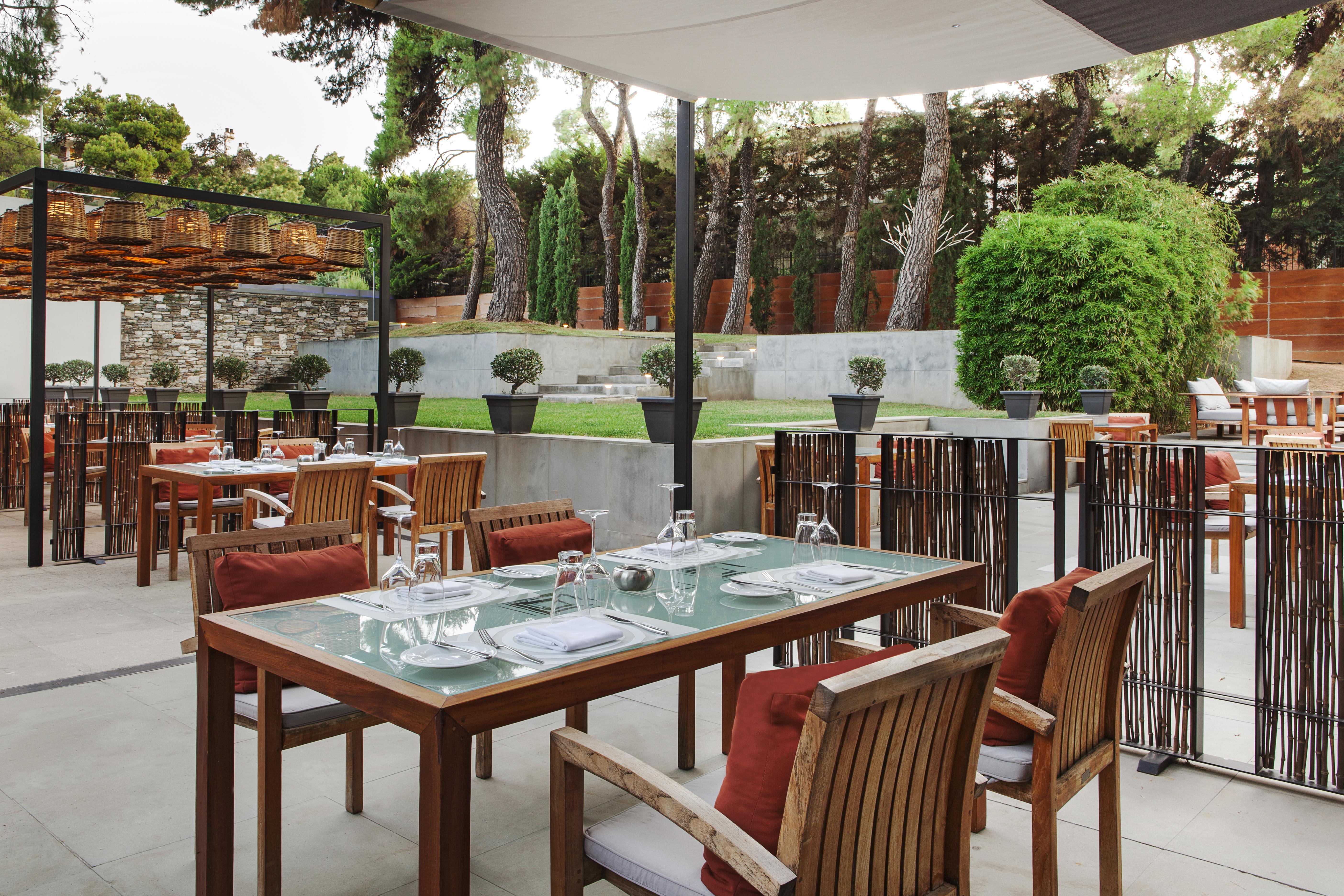 Life Gallery Hotel 5*