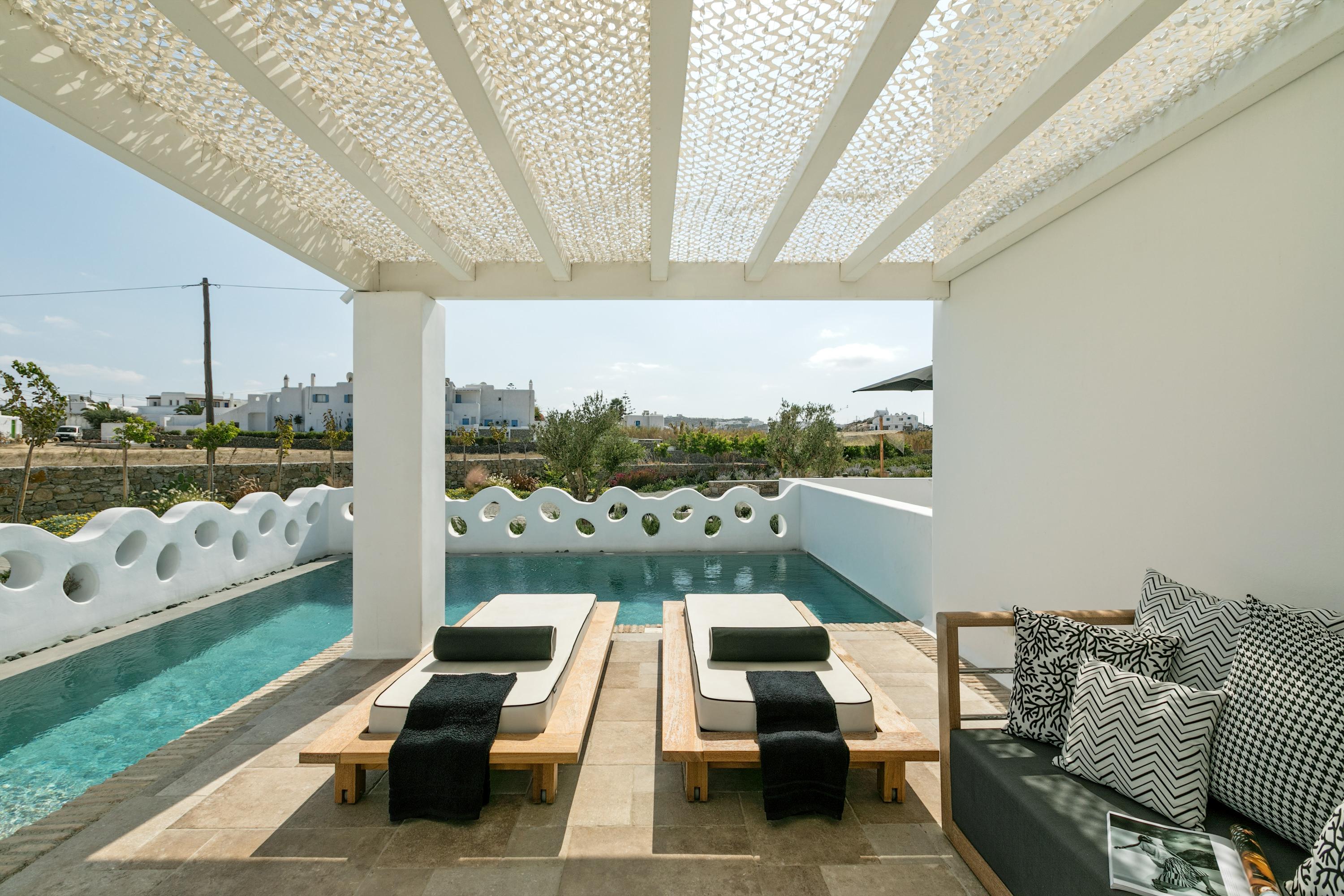 Portes & Mykonos Hotel