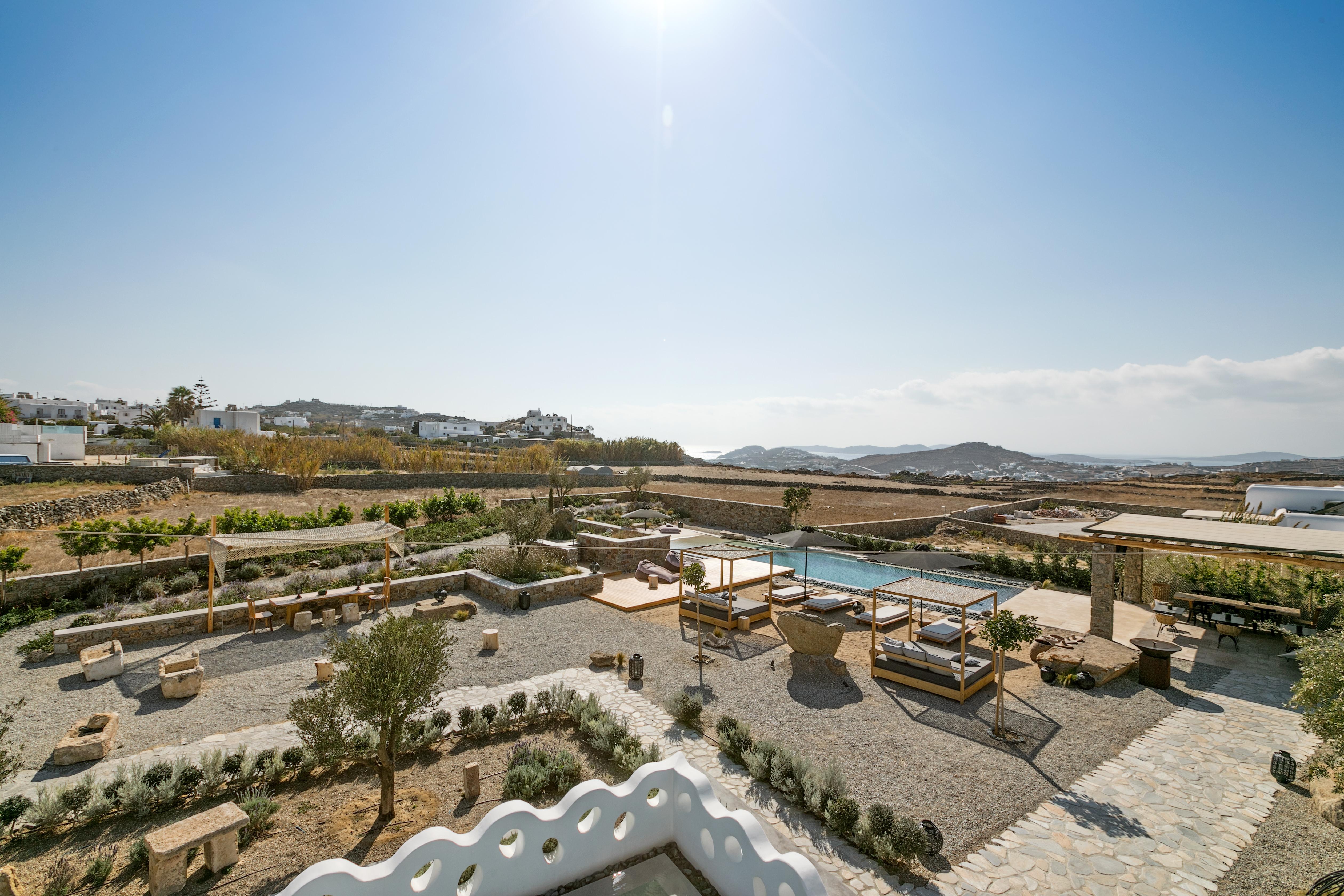 Portes & Mykonos