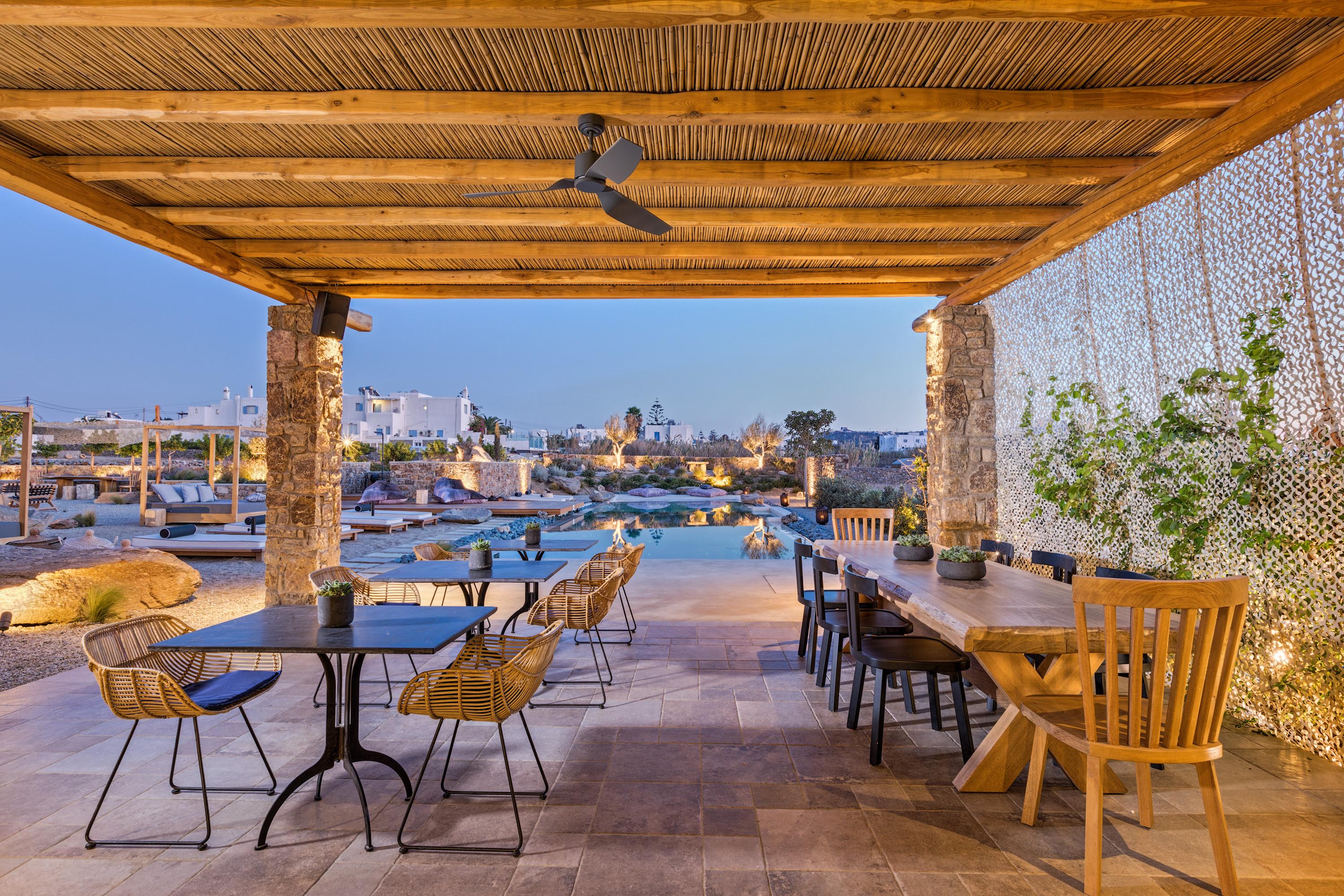 Portes & Mykonos Hotel