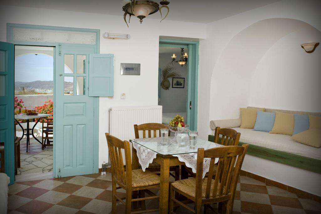 Guest house Glarakia 3*