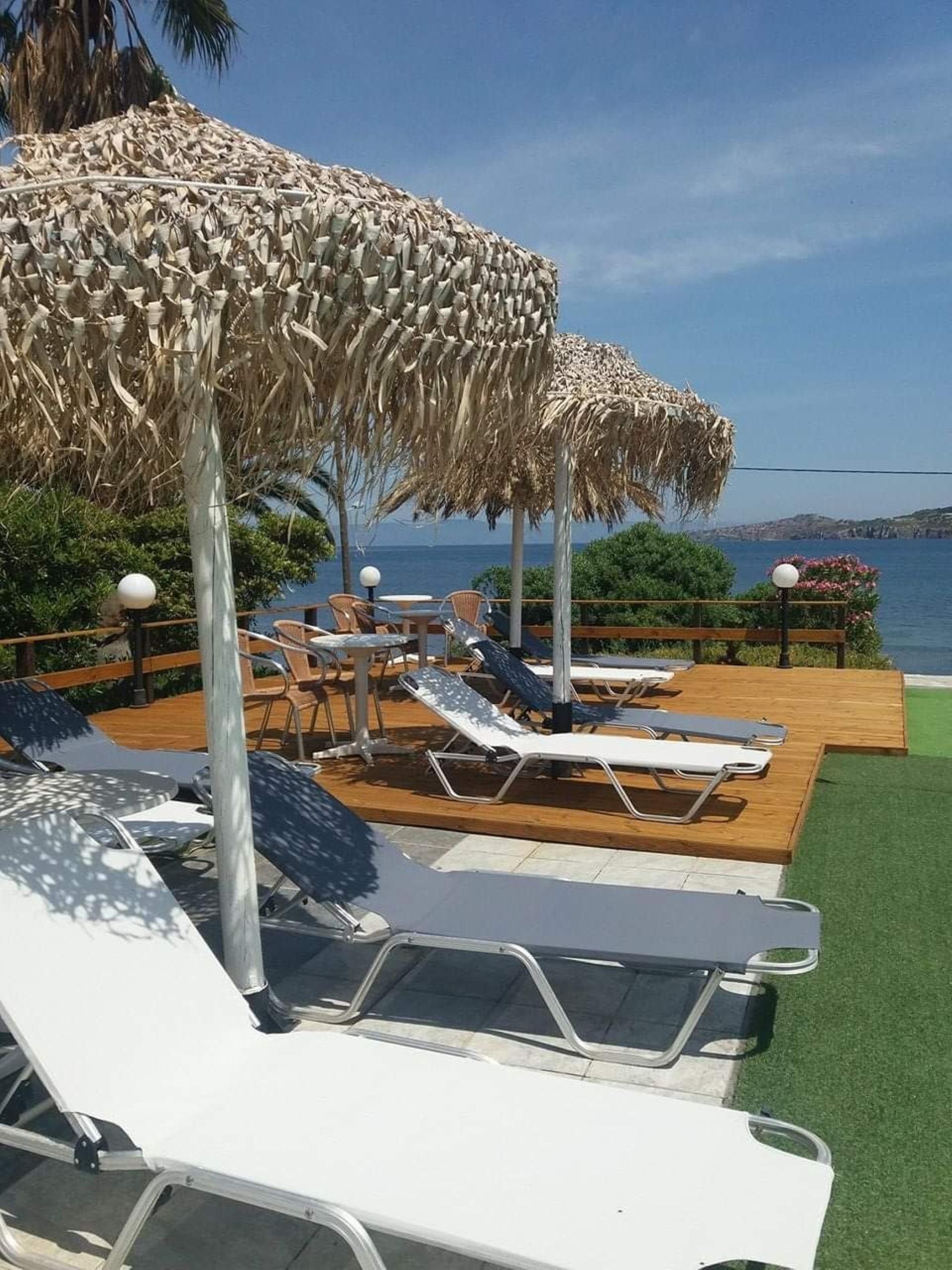 Clara 3* Petra (Lesbos)