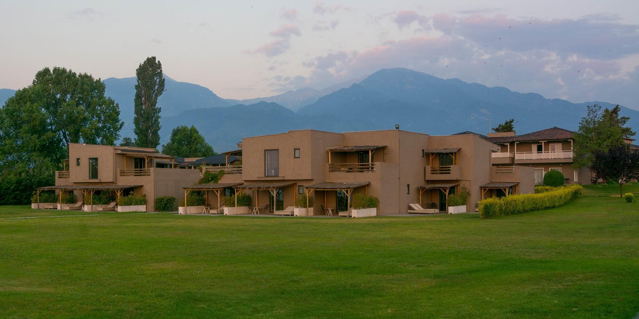 Dion Palace And Litochoro