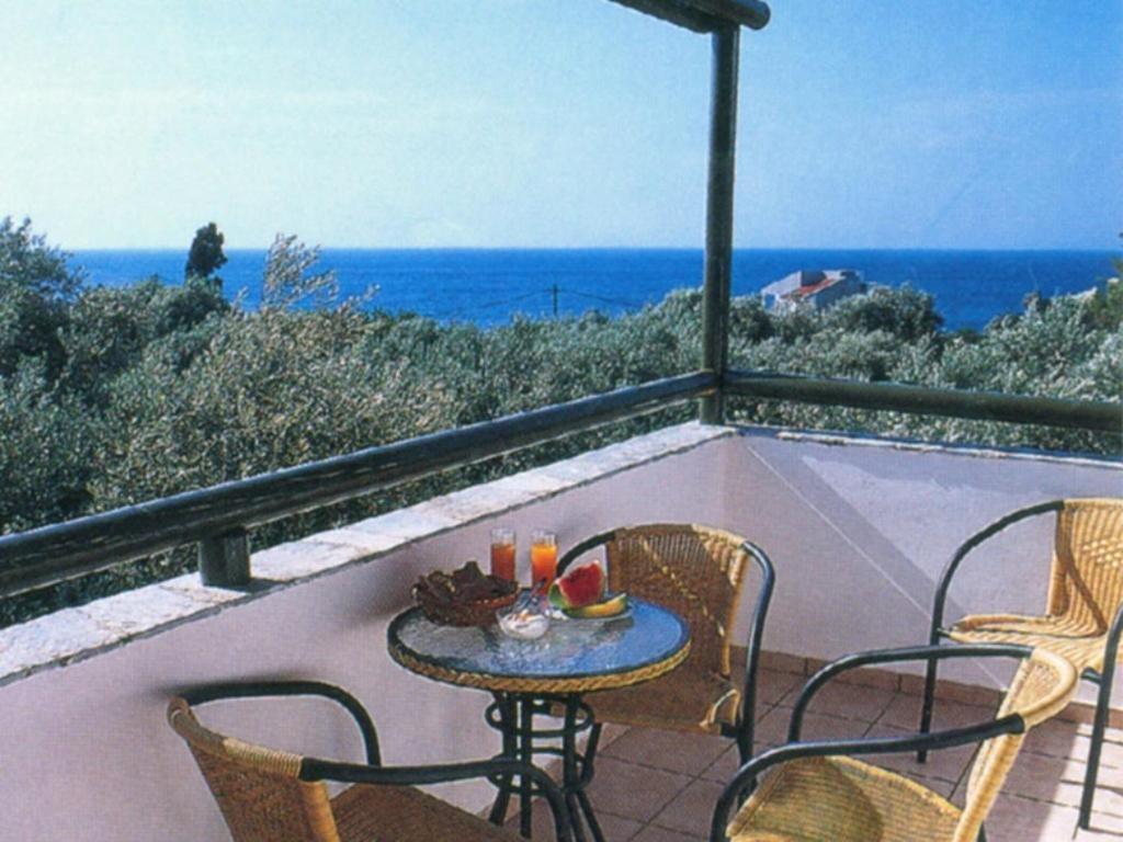 Elia Village Aparthotel 3*
