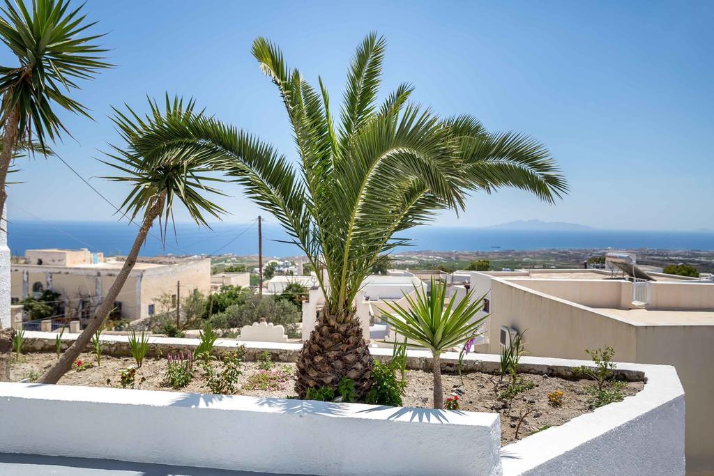 Guest house Aigli Fira (Santorini)