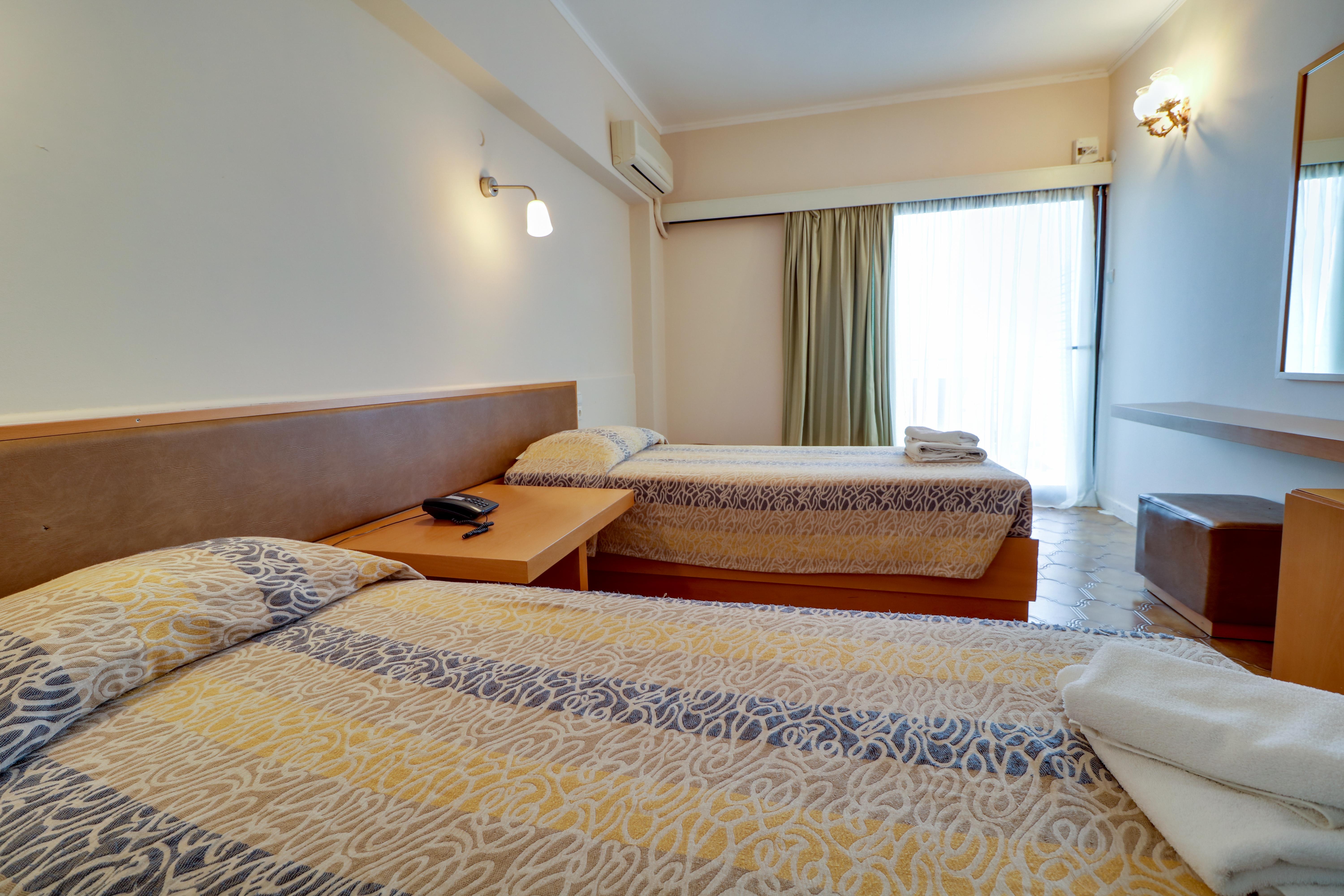Calamos Family Club Hotel Kalamos (Attica)