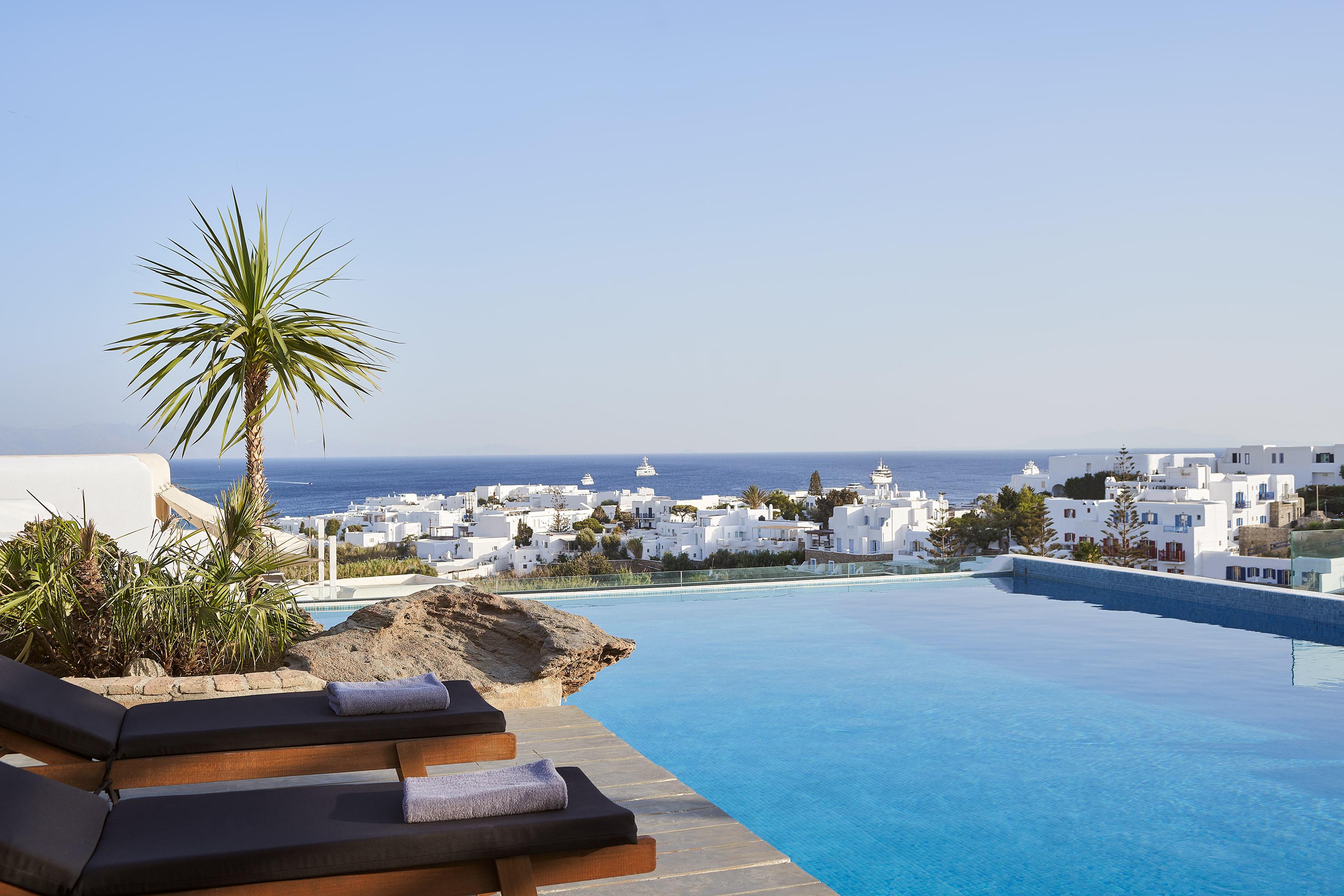 Mr & Mrs White Mykonos Hotel