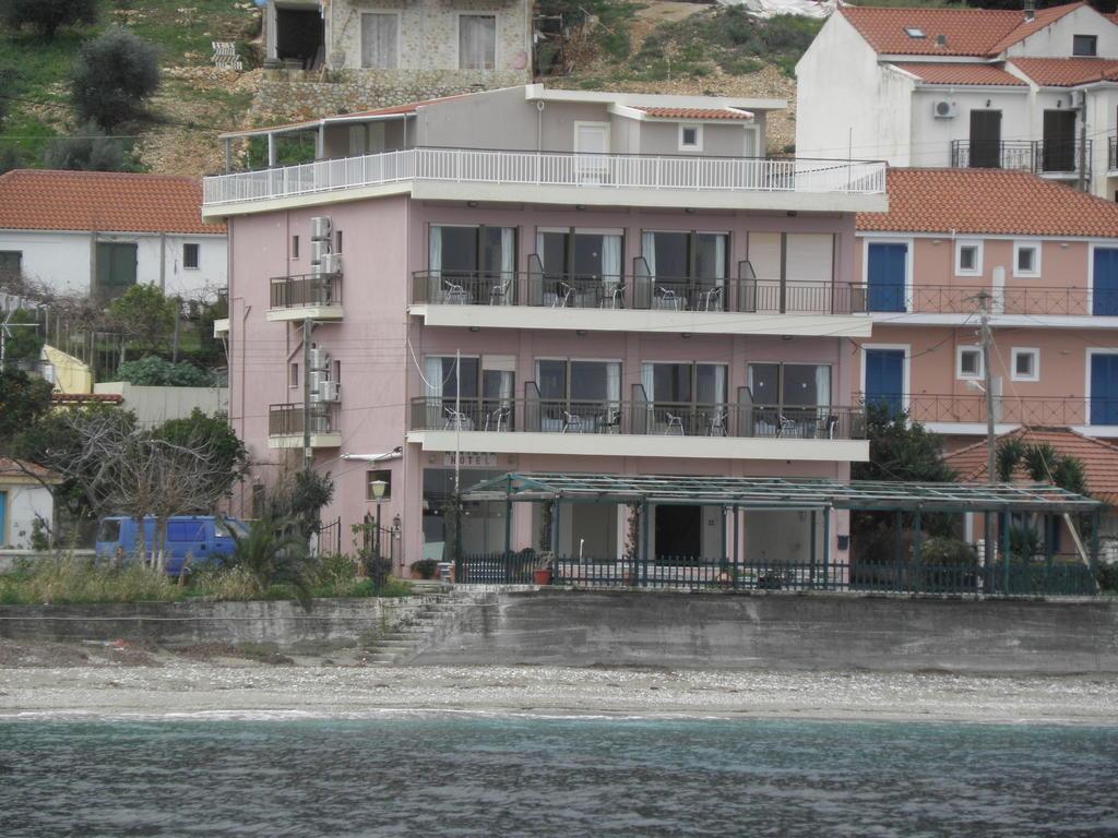 Riviera Hotel Hotel