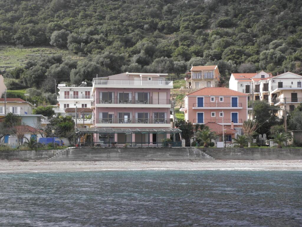 Riviera Hotel Hotel
