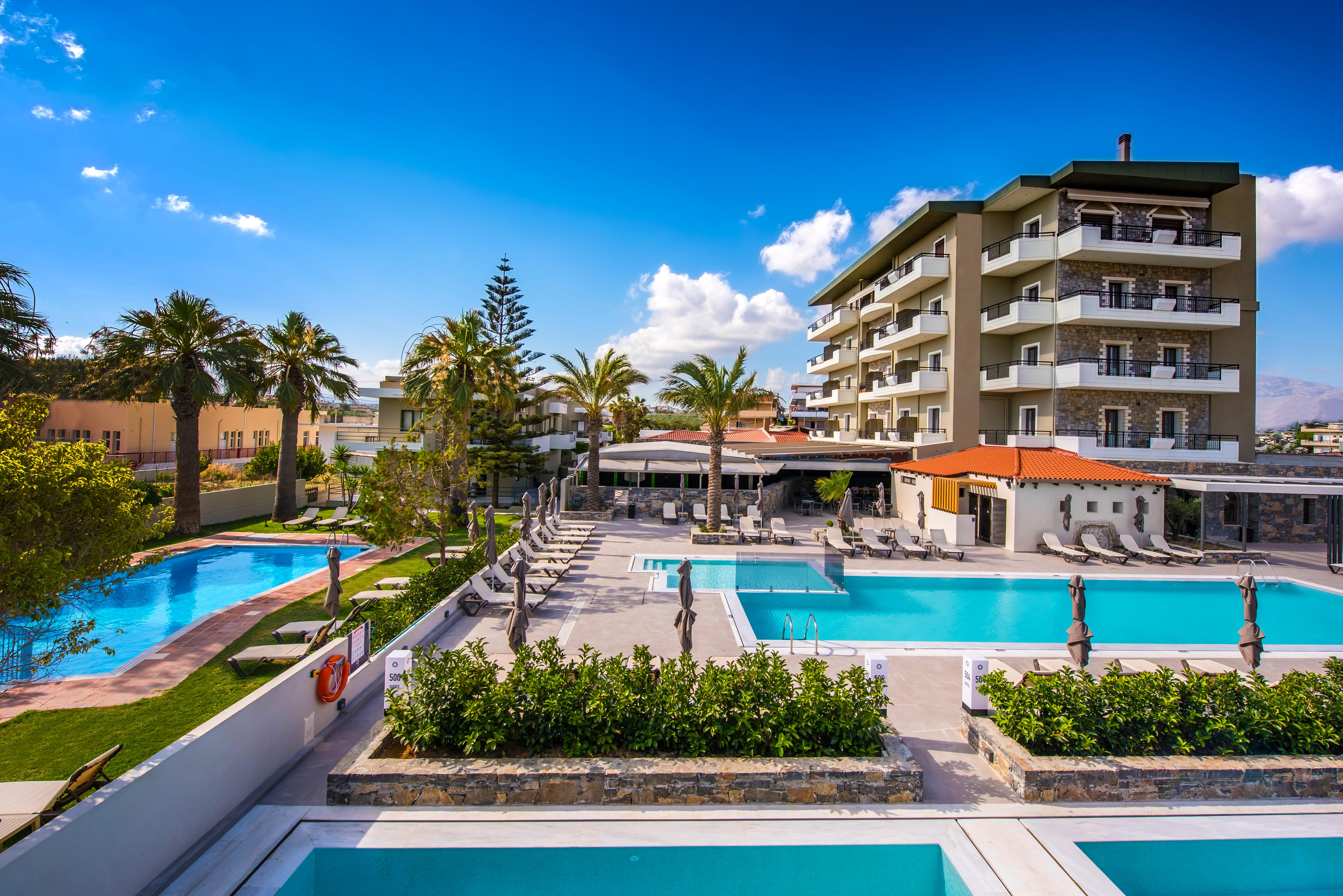 Petousis & Hotel Amoudara (Heraklion)
