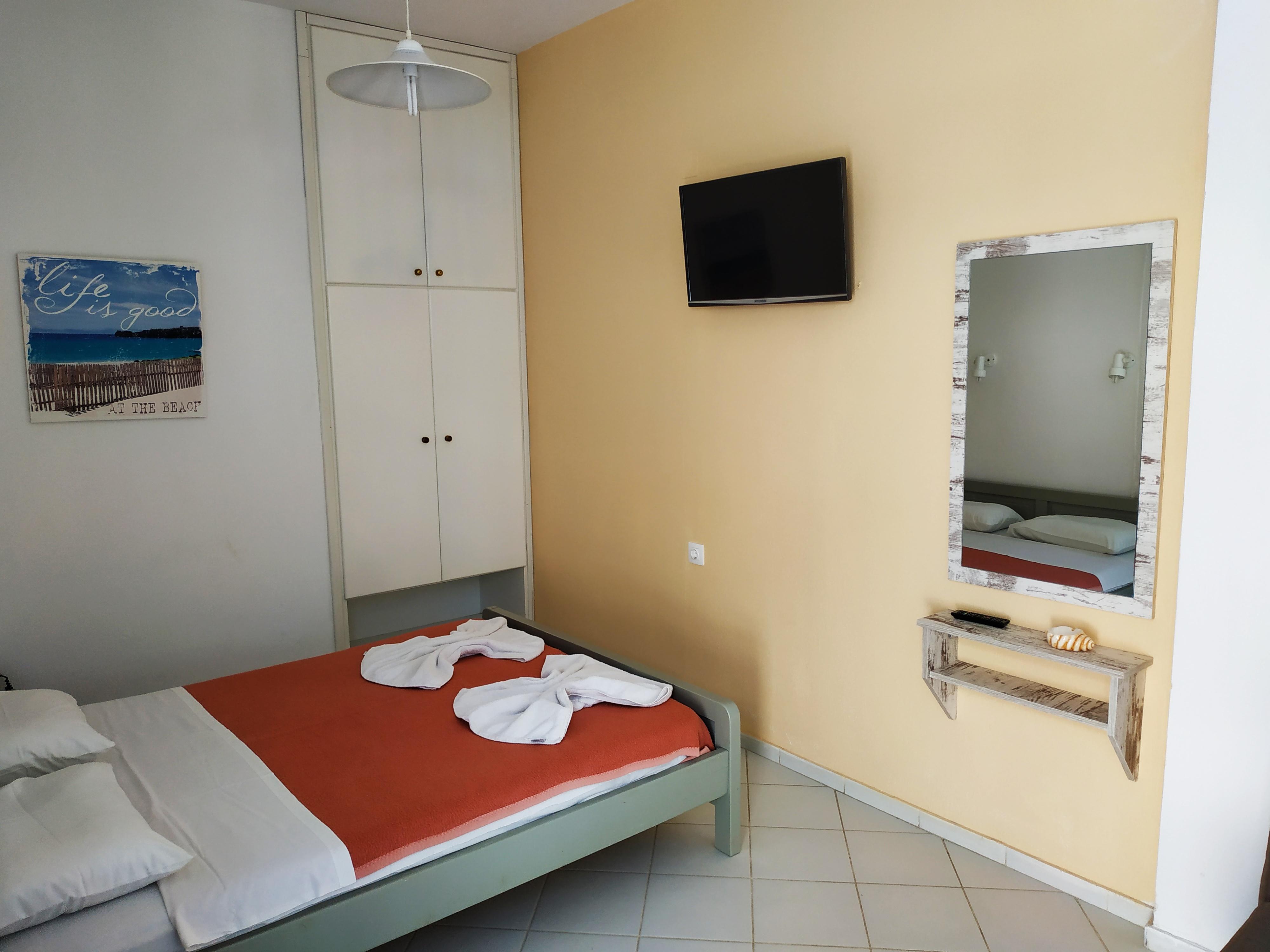 Aparthotel Renia Agia Pelagia (Crete)