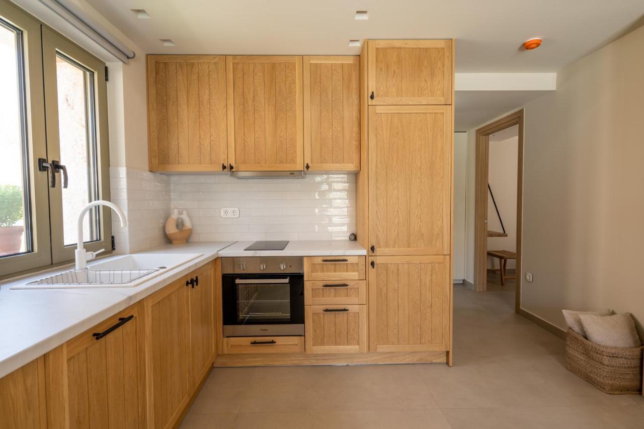 Villa Papadria - Modern Luxury Near Kathisma