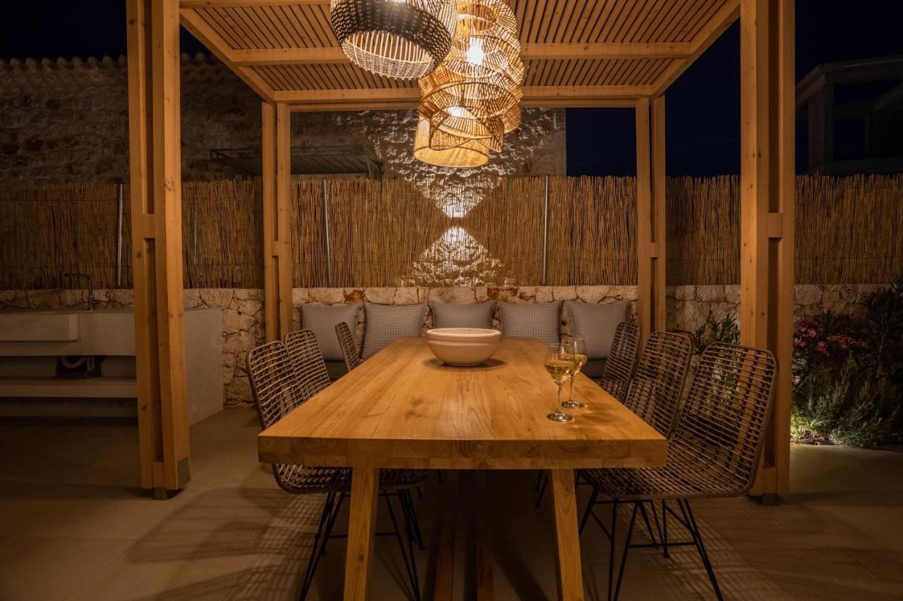 Villa Papadria - Modern Luxury Near Kathisma Tsoukaladhes