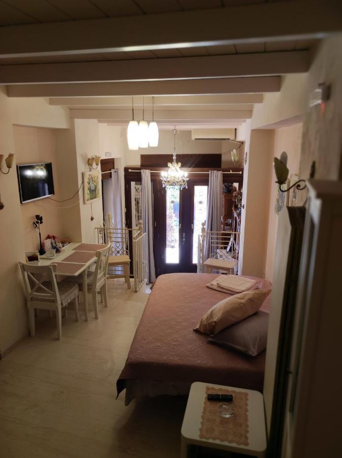 Retro 51 * Rethymno (Crete)
