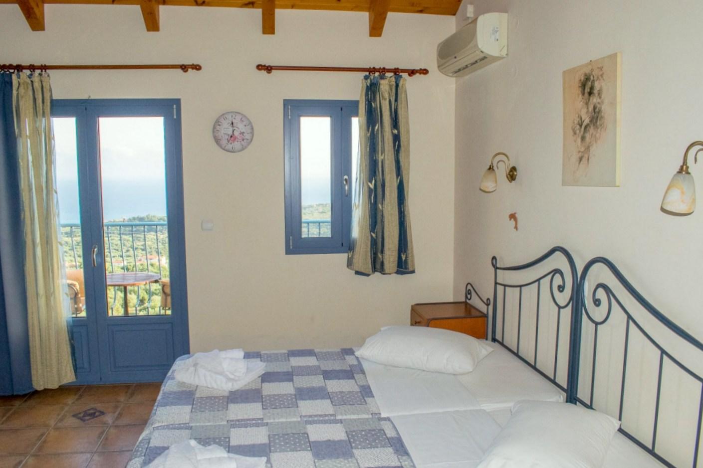 Diana Aparthotel Mousata
