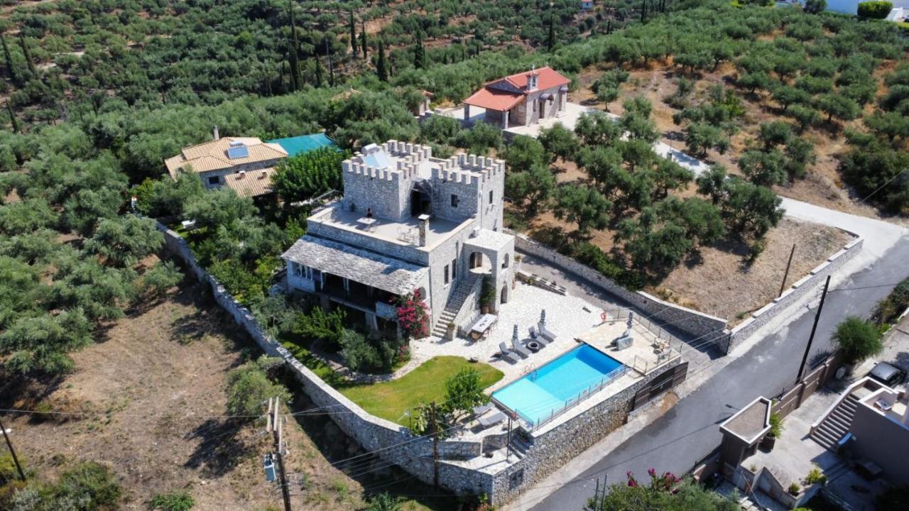 Majestic Chateau - Spectacular Seascapes & Pool Villa