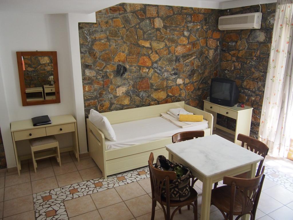 Aparthotel Elia Village Plomari