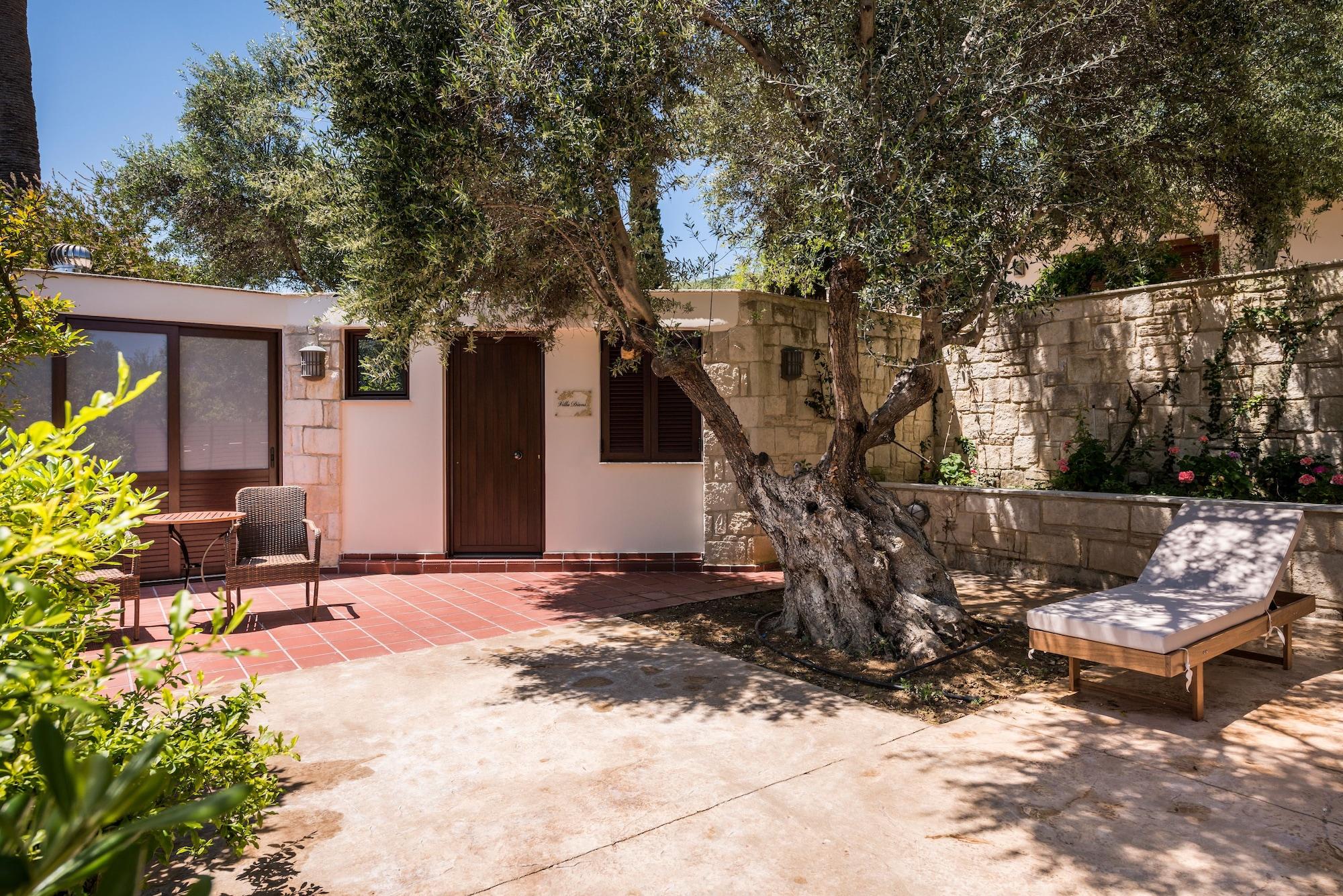 Hotel Village & Spilia (Crete)