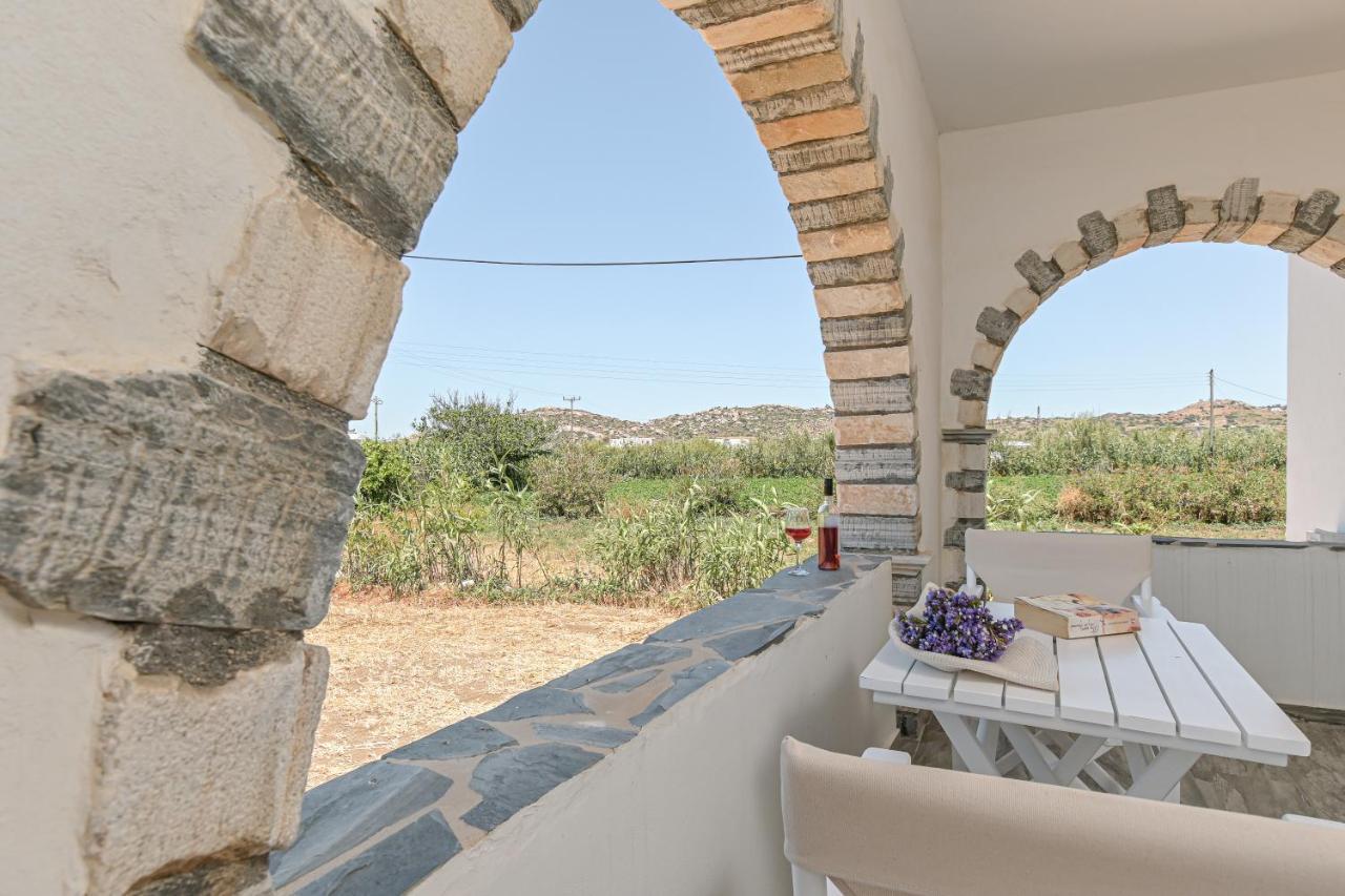 Vive Mare Ii Plaka (Naxos)