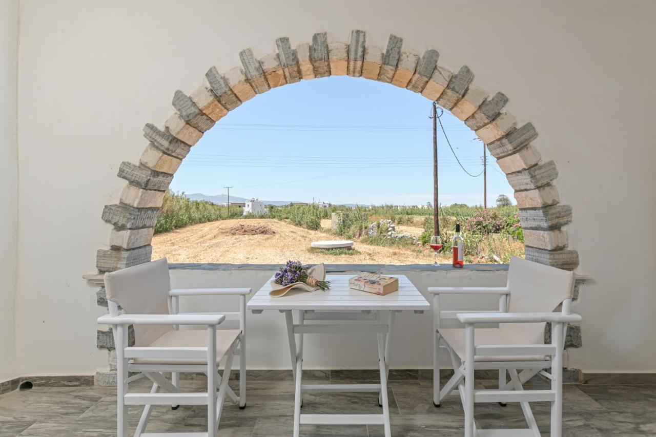 Vive Mare Ii Plaka (Naxos)