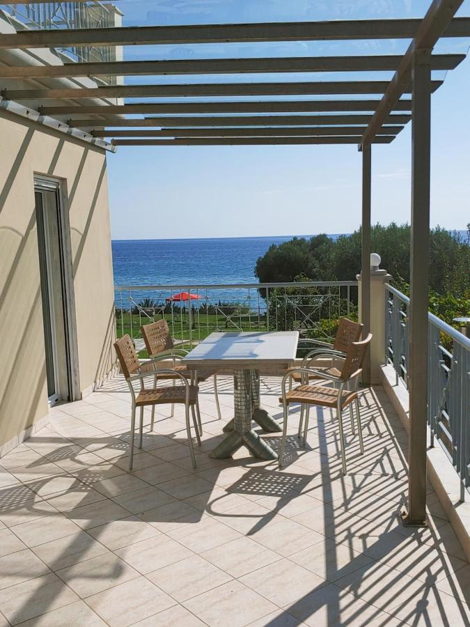 μαρ-βιλ By The Sea Villa