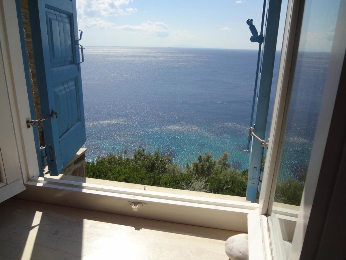 Endless Sea View In Luxury Villa