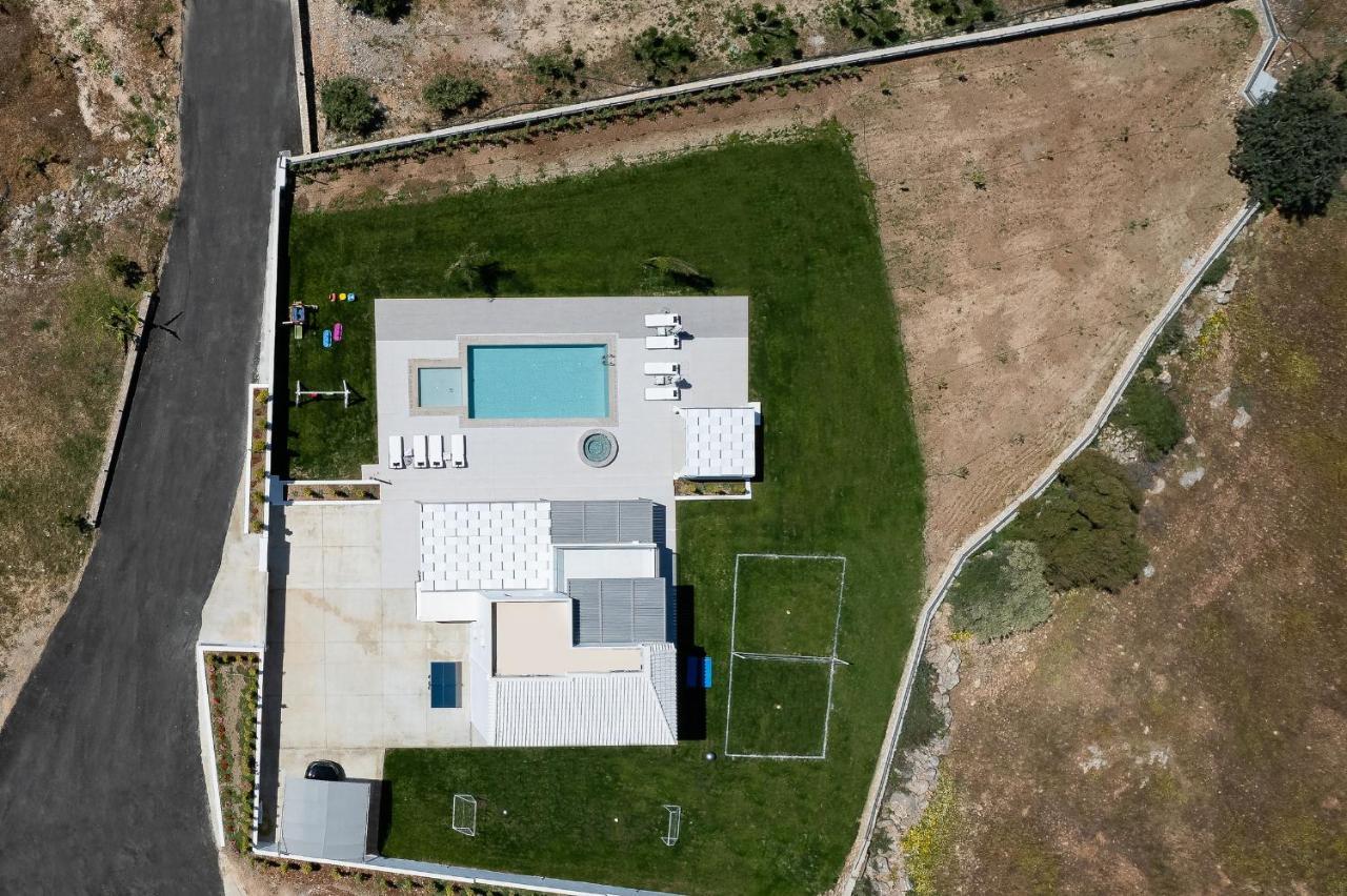 Villa Alma Villa, 2000m2 Luxury Living, By Thinkvilla