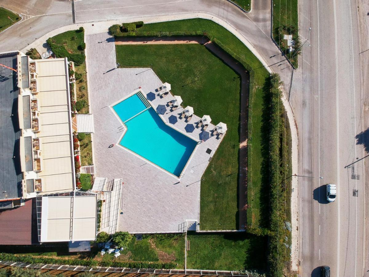 Nefeli Hotel