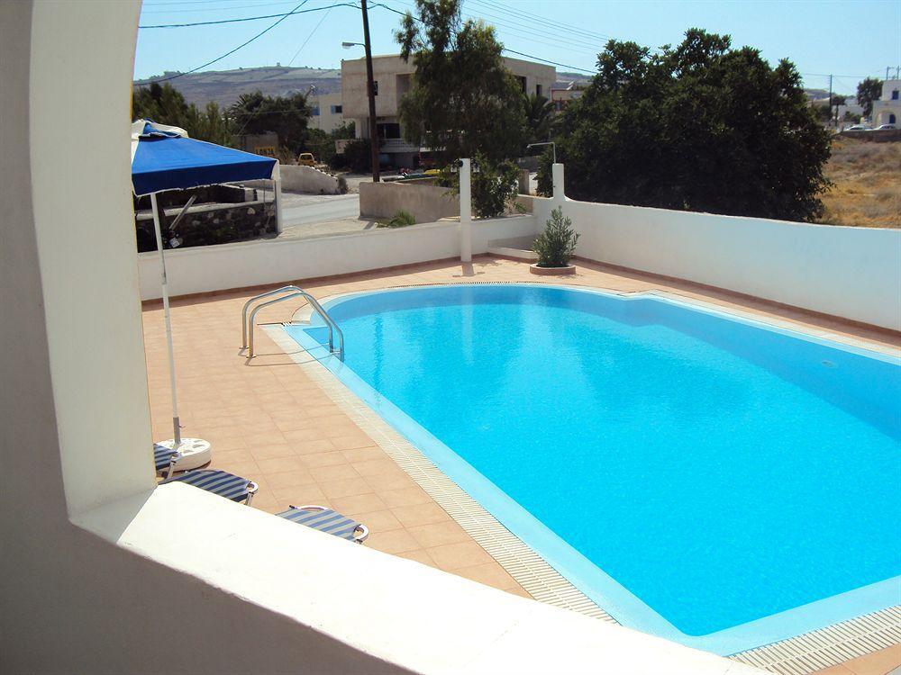 Privee Santorini Hotel Perissa (Santorini)