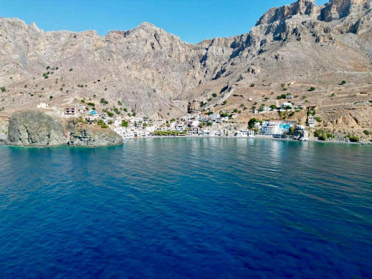 Crete Southside Tris Ekklisies * Paranimfoi