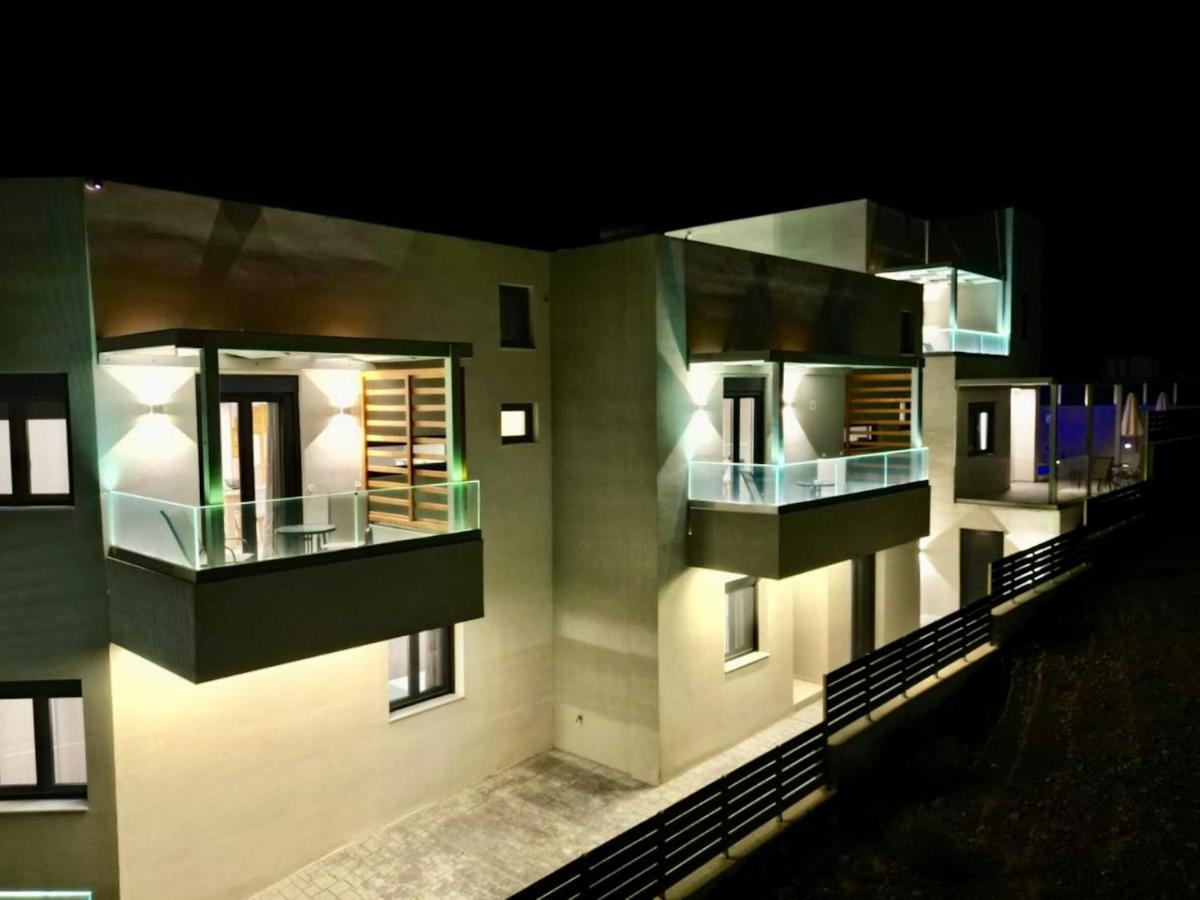 Crete Southside Tris Ekklisies Paranimfoi