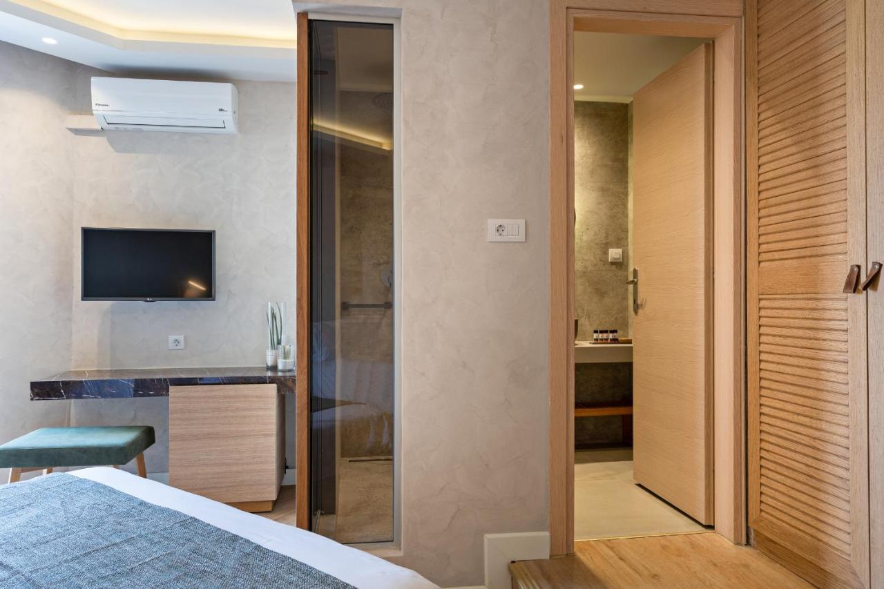 Nefeli Hotel 4*
