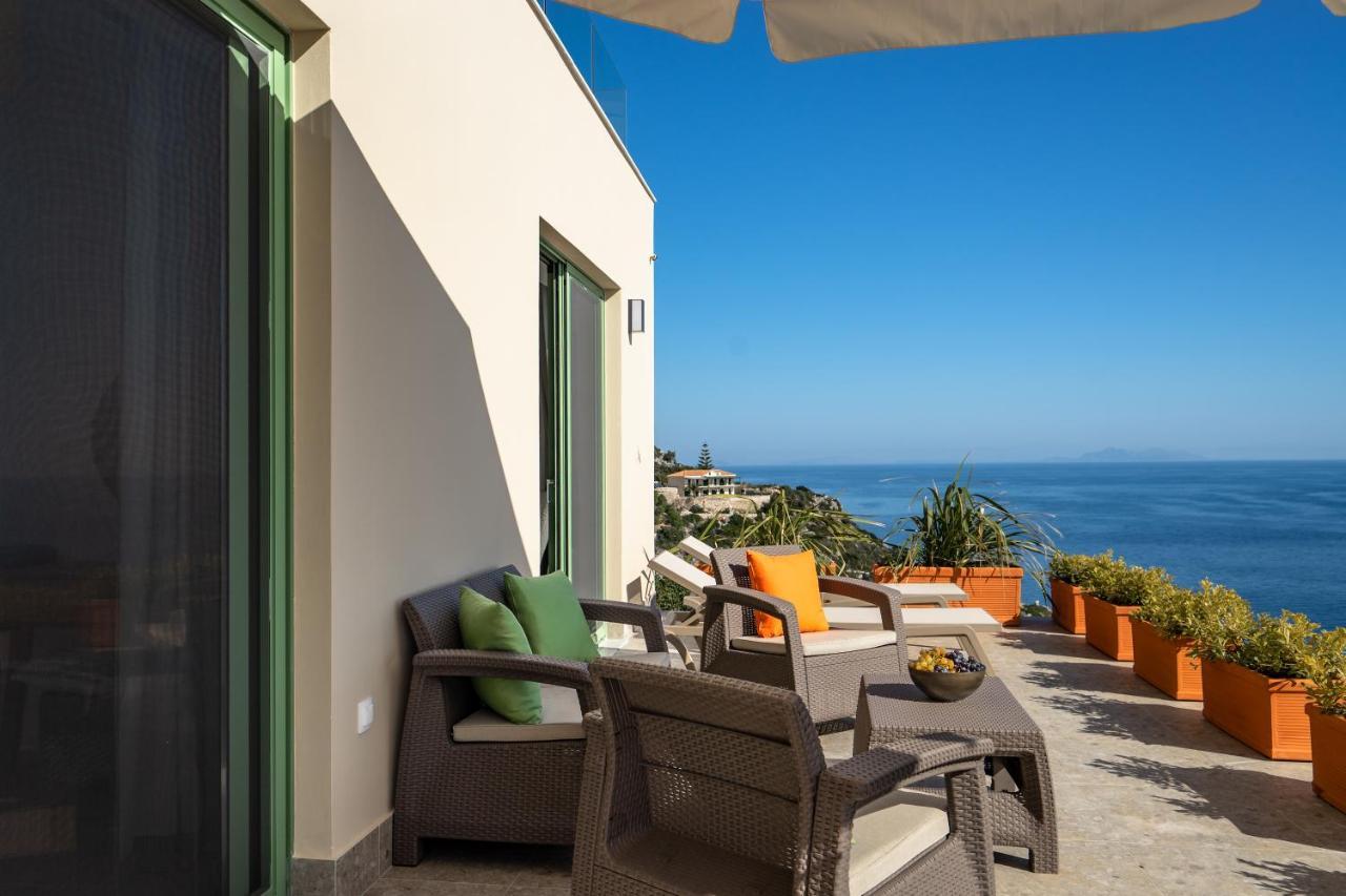Joy Breeze Eleios-Pronnoi