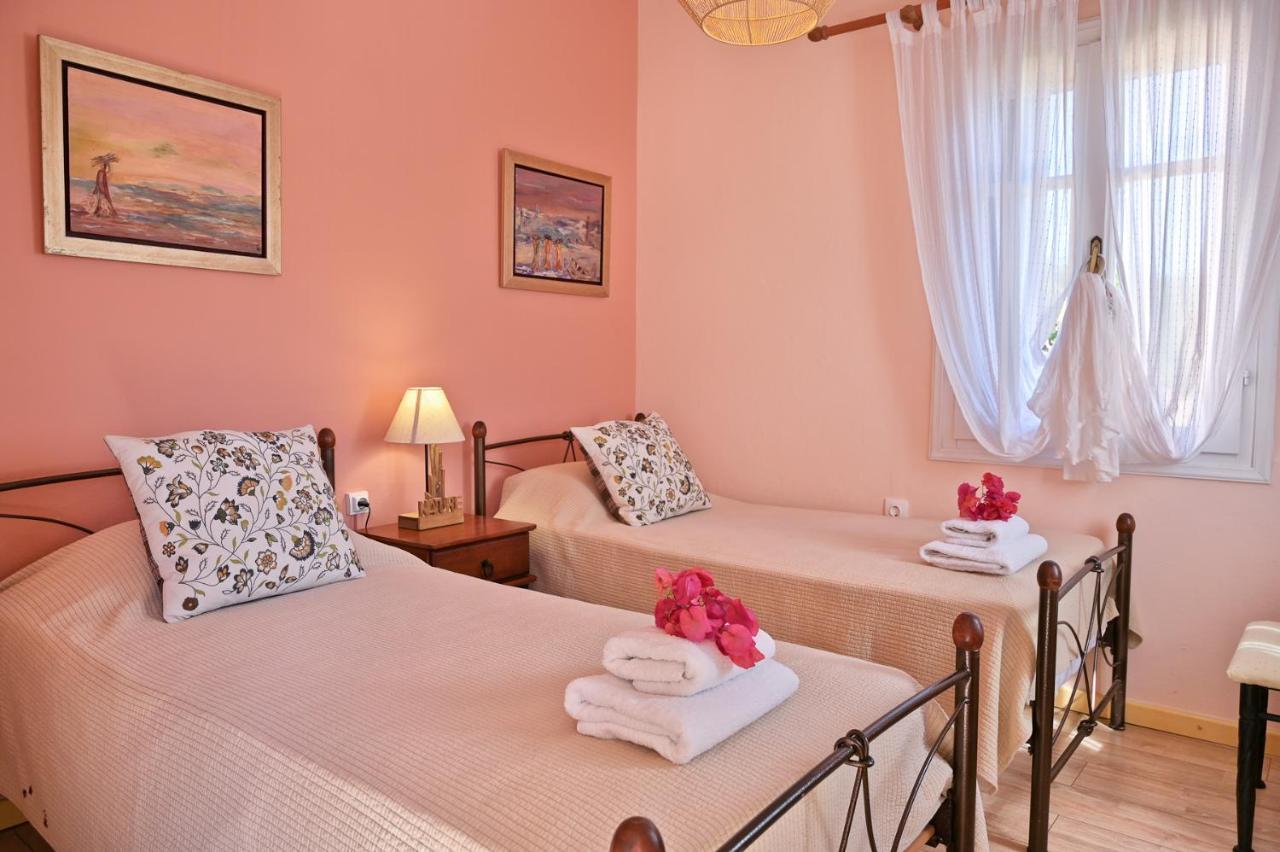 Ireni Waterfont Holiday home *