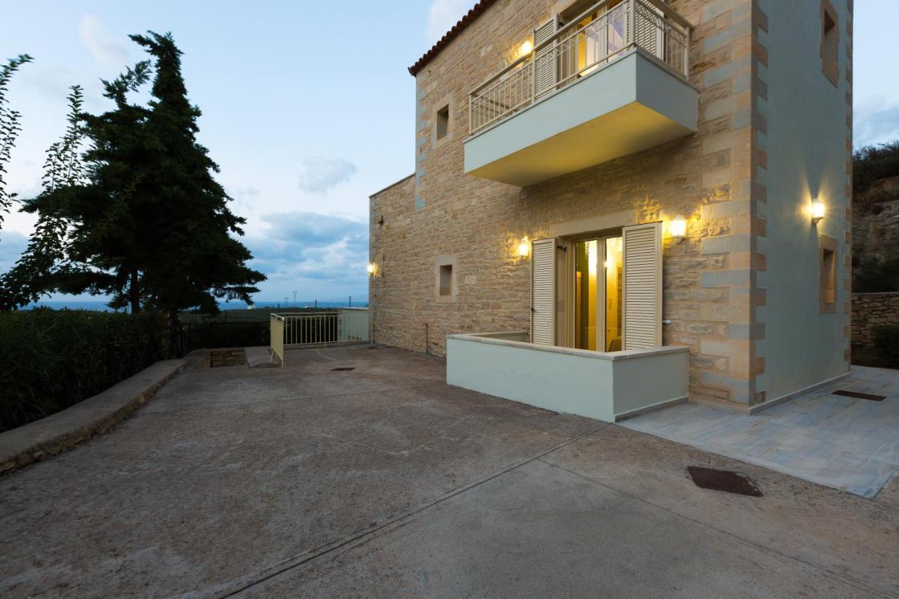 Villa Estate *