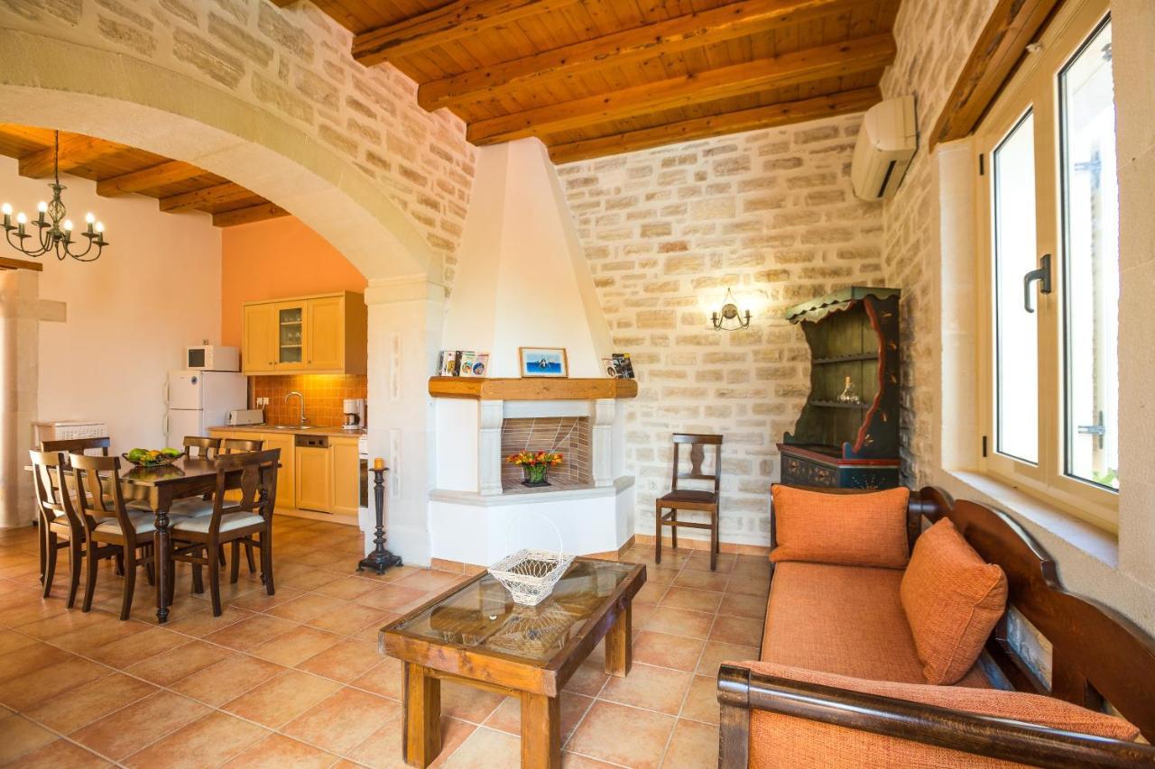 Estate Villa Maroulas