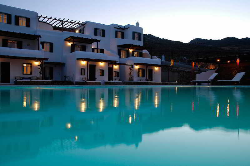 Yakinthos Aparthotel