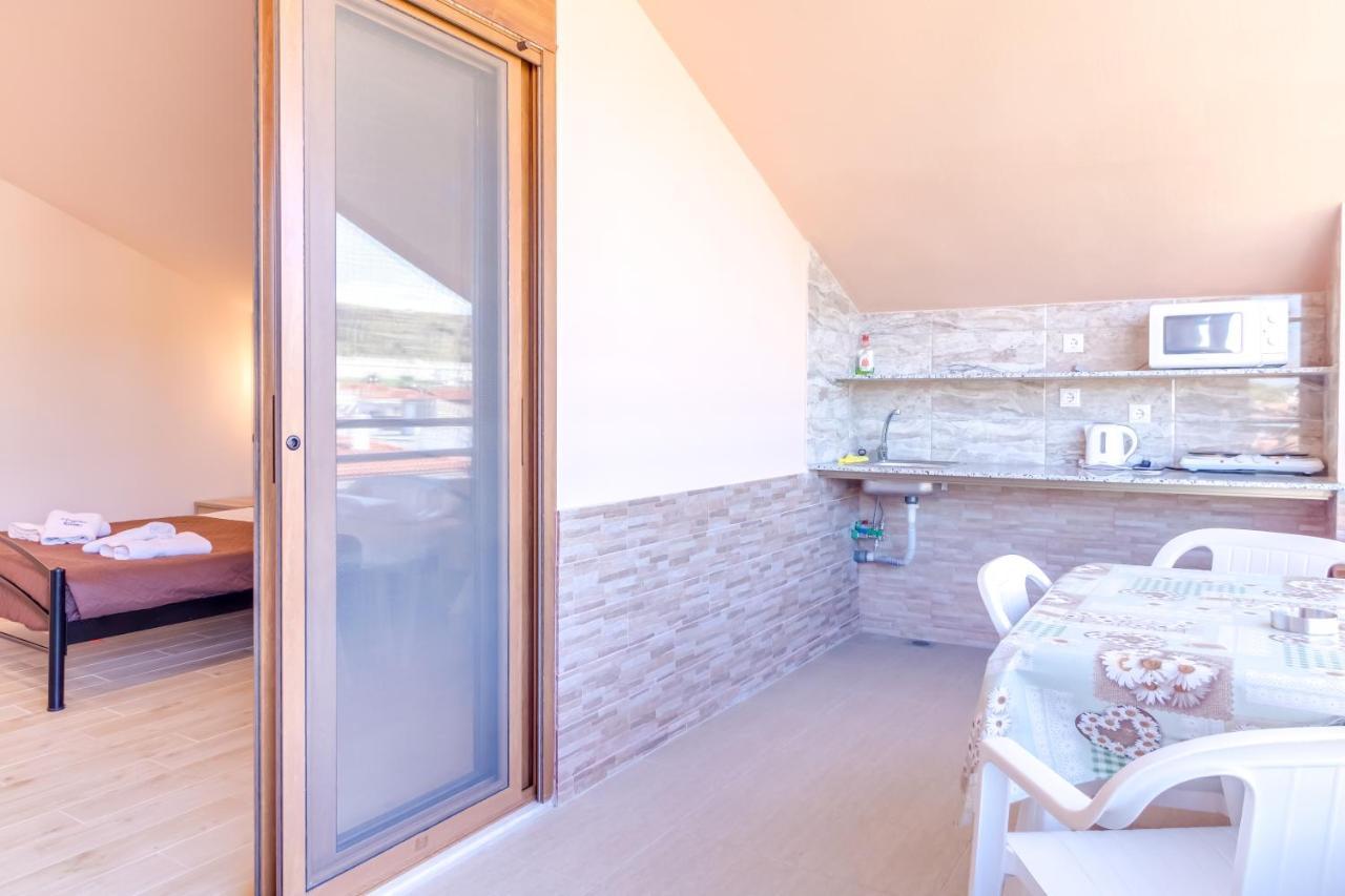 Guest house Verginarooms Nea Poteidaia