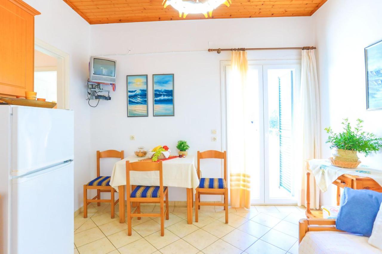 Apartment Theophilos Ena *
