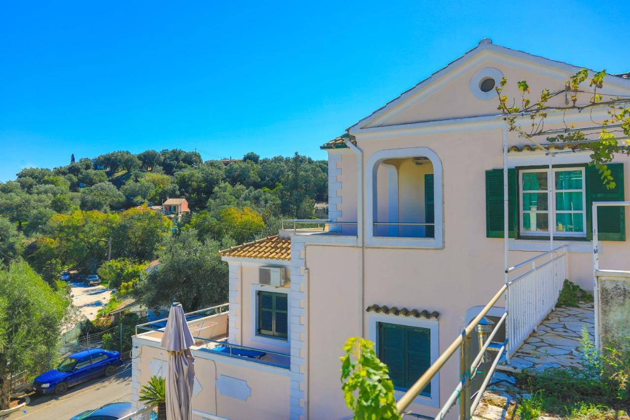 Theophilos Ena Apartment Agios Stefanos (Thinali)