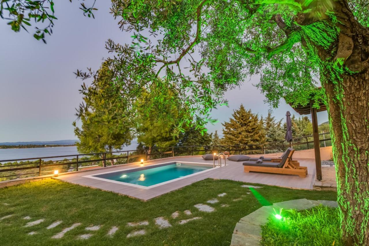 Sea View Villas Apartment Vourvourou