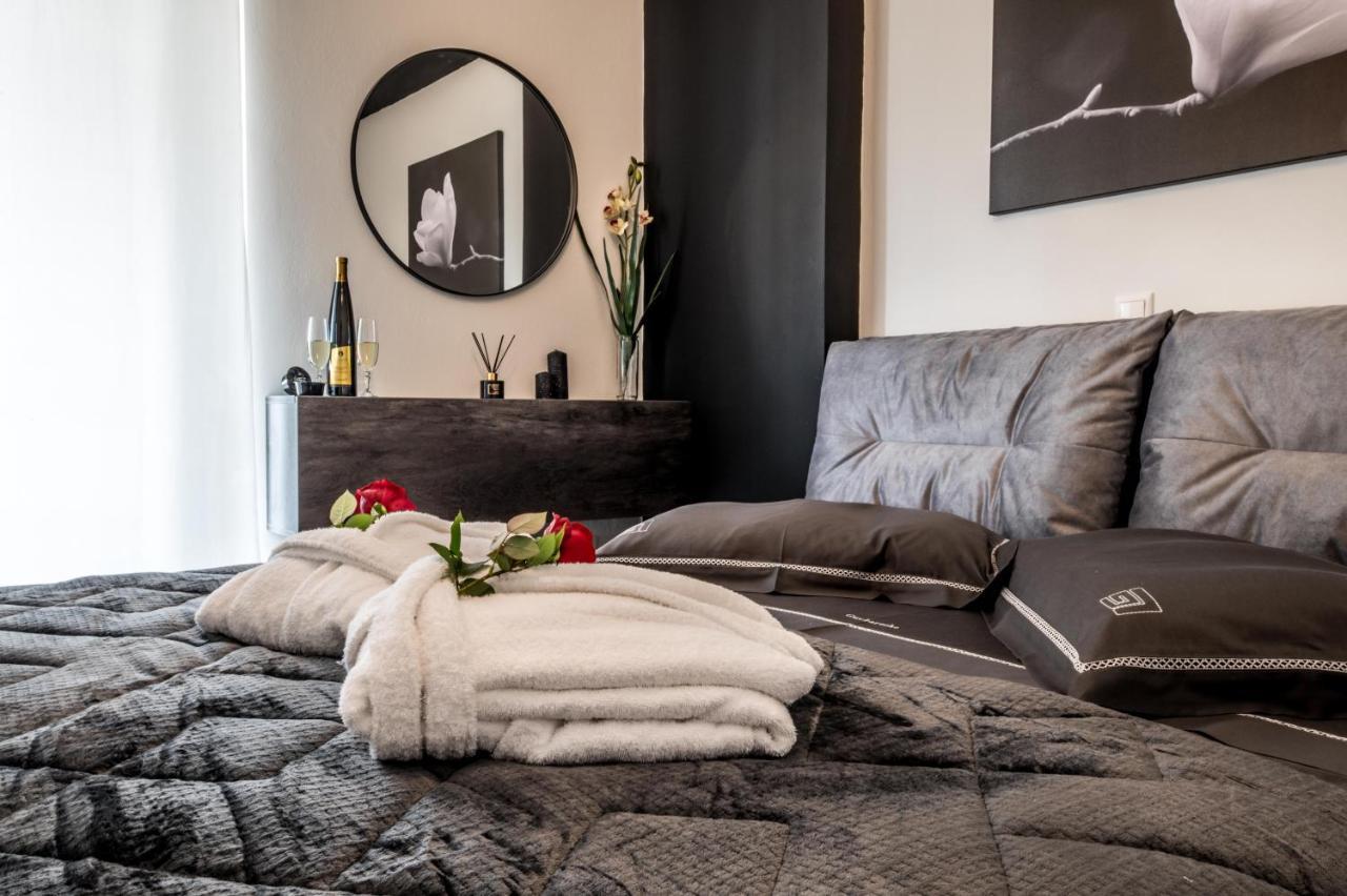Escape Luxury Apartment