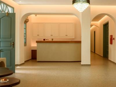 Armonia Hotel Kamari (Santorini)